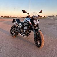 KTM Duke 790 - 105cv