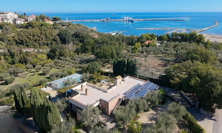 Villa Roselli con Piscina-Ortona Località Ciampino