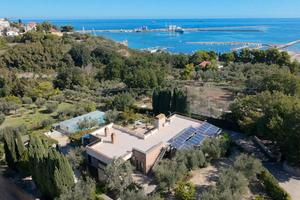 Villa Roselli con Piscina-Ortona Località Ciampino