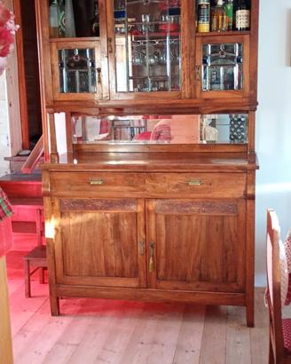credenza primi anni 900