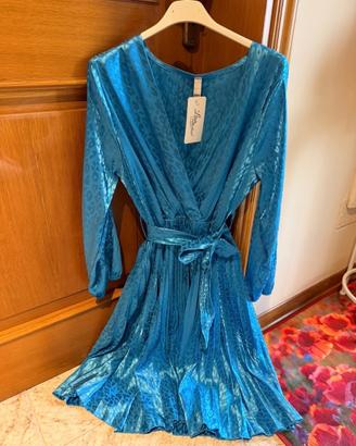 Vestito azzurro lungo nuovo 
