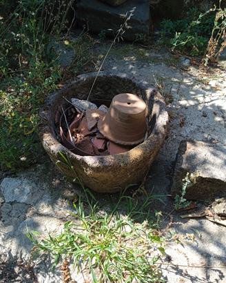 Mola antica e accessori