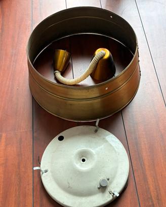Lampadario vintage con paralume in ottone