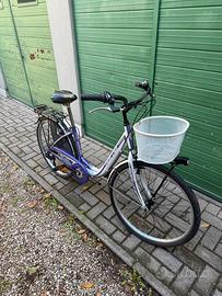 Bici da città BREDA viola e bianca