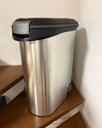 Contenitore crocchette