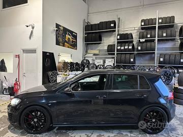 Cerchi NUOVI Volkswagen Golf GTI raggio 19 cod.184