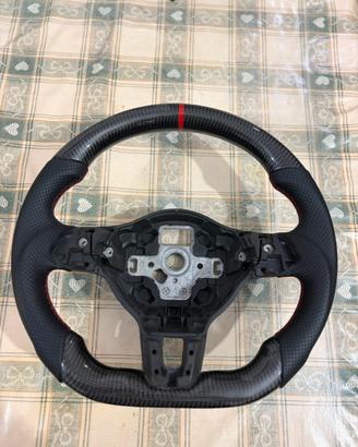 Volante in carbonio con cuciture rosse per golf 6