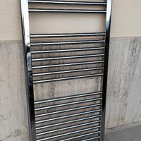 Radiatore scaldasalviette in acciaio