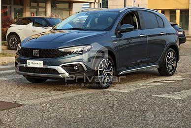 FIAT Tipo 1.5 Hybrid DCT 5 porte Cross