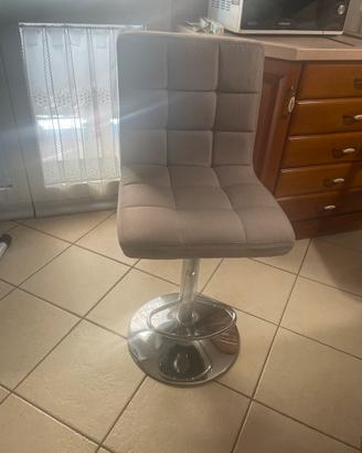 Sgabello/sedia girevole