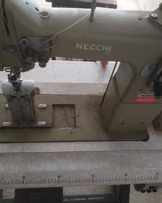 Macchina cucire Necchi 