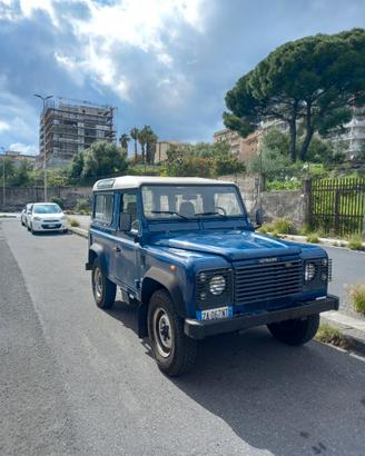 Land Rover Defender TD5 90