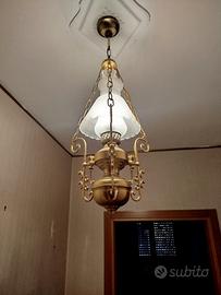 Lampadario a sospensione in ottone stile lume a pe
