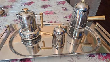 set di caffettiere lavazza piu lattiera.mai usate