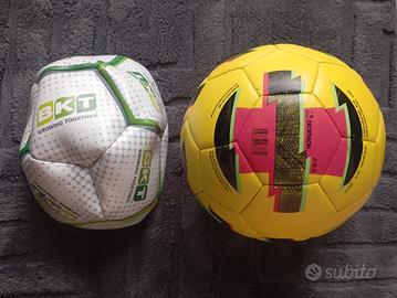 2 palloni calcio uno nuovo e uno quasi nuovo 