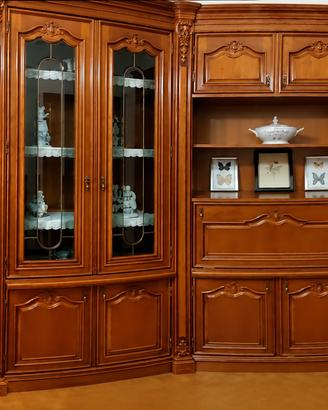 Mobile soggiorno d'epoca in legno ad angolo