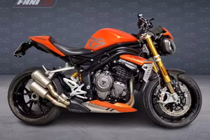 TRIUMPH Speed Triple 1200 Speed Triple 1200 RS