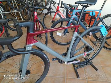 bici corsa focus izalci max