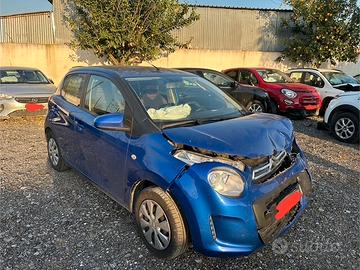 Citroen C1 2020 sinistrata incidentata 5 porte Fee