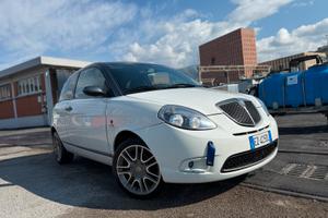 Lancia Ypsilon MomoDesign