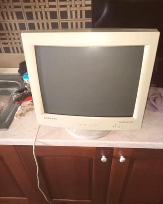 MONITOR SAMSUNG SYNCMASTER 753S 17"