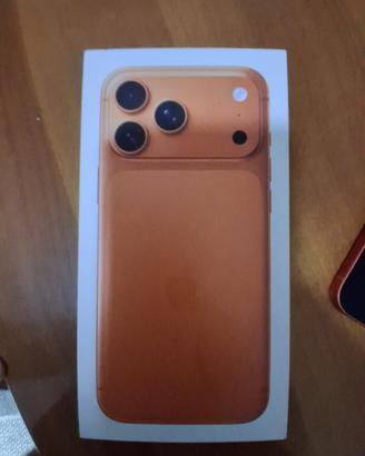 Iphone 17 pro max  🔋100% (vetro post. da riparare)