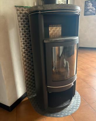 Stufa a legna Scan 45 Design danese pietra ollare
