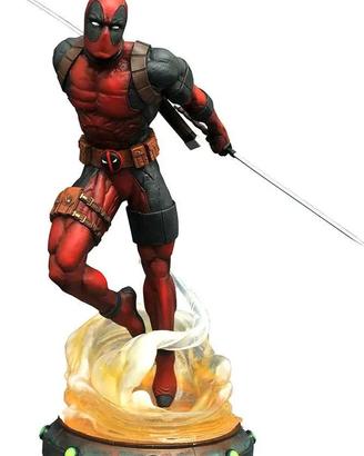 Marvel Gallery Deadpool Pvc Fig