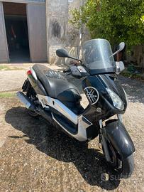 Yamaha Xmax