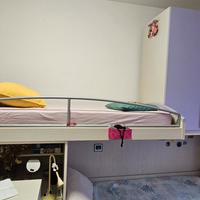 Cameretta completa di due letti