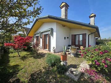 Vigonovo: Villa singola su 2 livelli, indipendente