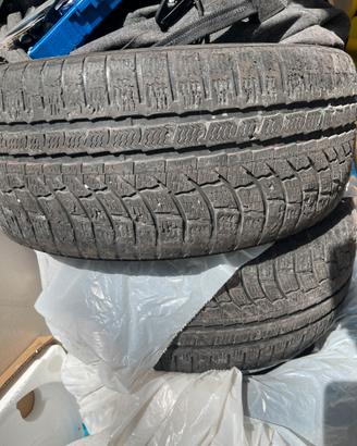 Gomme 225/40 ZR18 92Y