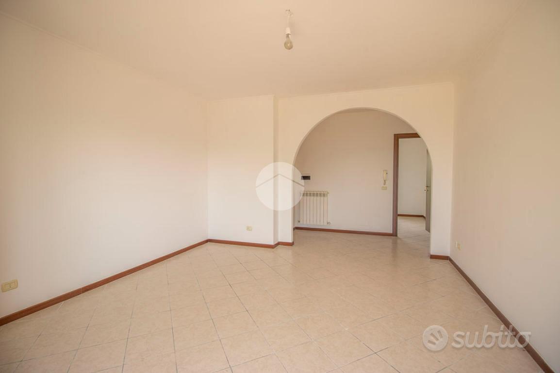5 LOCALI A CALVI DELL'UMBRIA - Vista 6