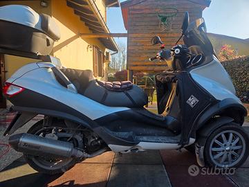 Piaggio mp3 300