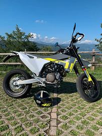 Husqvarna 701 Supermoto