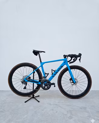 Canyon Endurace CF 8 Ultegra Disc carbonio