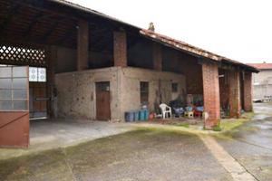 Immobile in asta di 1271 m² con più di 5 locali e 