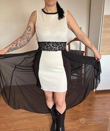 Abito Rinascimento bianco e nero con pizzo e tulle