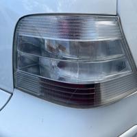 Fanale posteriore dx vw golf 4