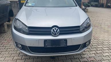 Golf 6 grigia perfetta per ricambi