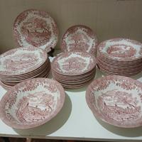 servizio di piatti in porcellana 