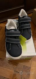 Scarpe bimbo tg 29 nuove