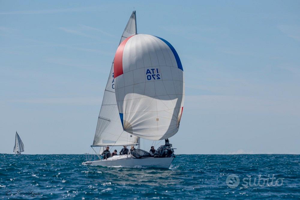 J24 — View photo 1