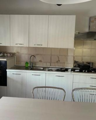 Cucina completa di elettrodomestici nuovi