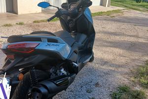 xmax 300 tech max