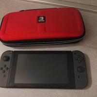 Nintendo Switch V2 come nuova