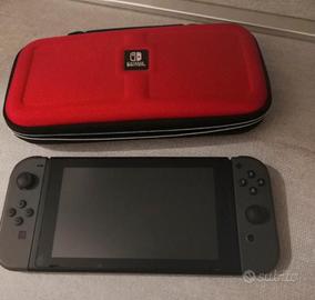 Nintendo Switch V2 come nuova