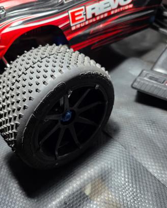 Monster truck Traxxas E-revo 1/8 brushless