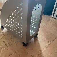 Carrello porta pc con ruote