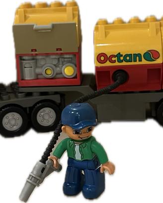 Camion Lego Duplo cisterna Octan 5605